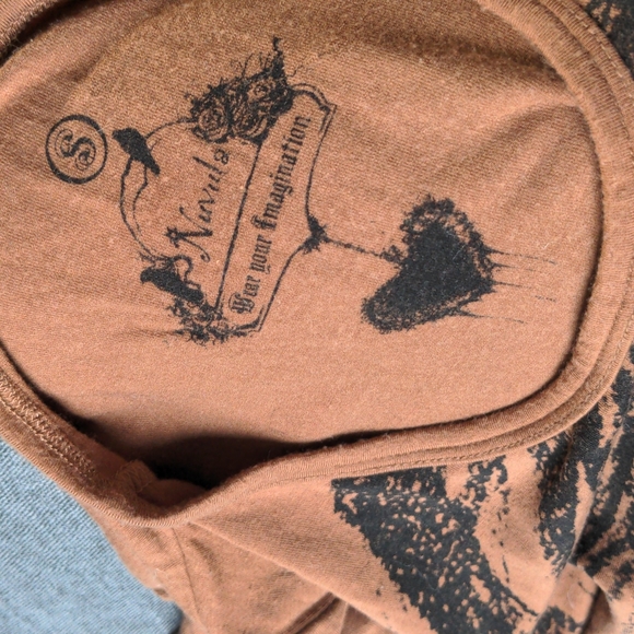 Graphic Tee - Picture 5 of 8